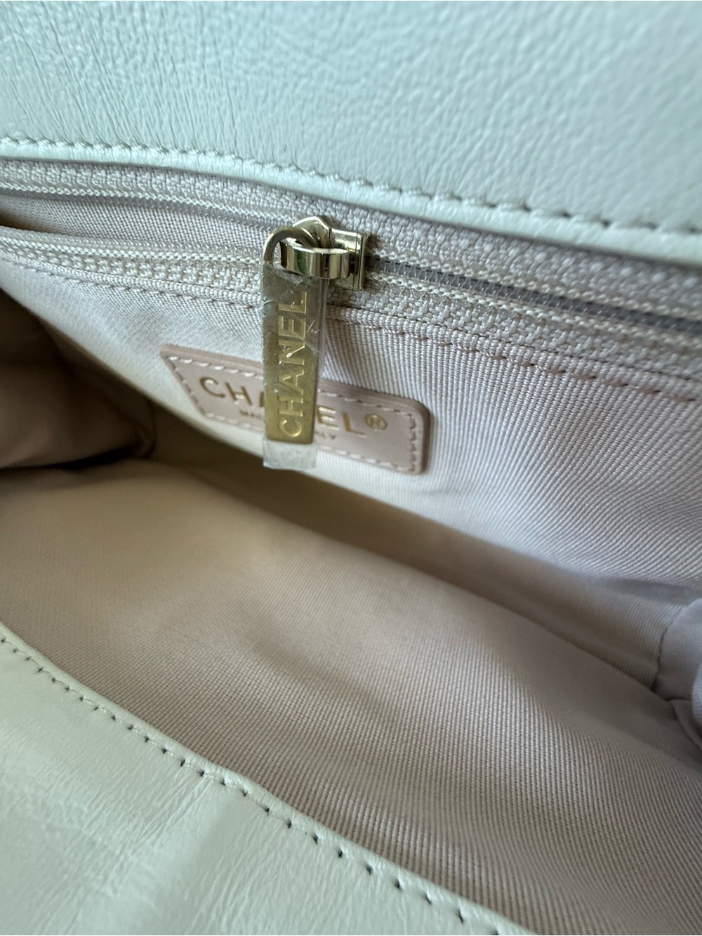 CHANEL Evening Star East/West Flap Bag w/Microchip - Picture 6 of 12